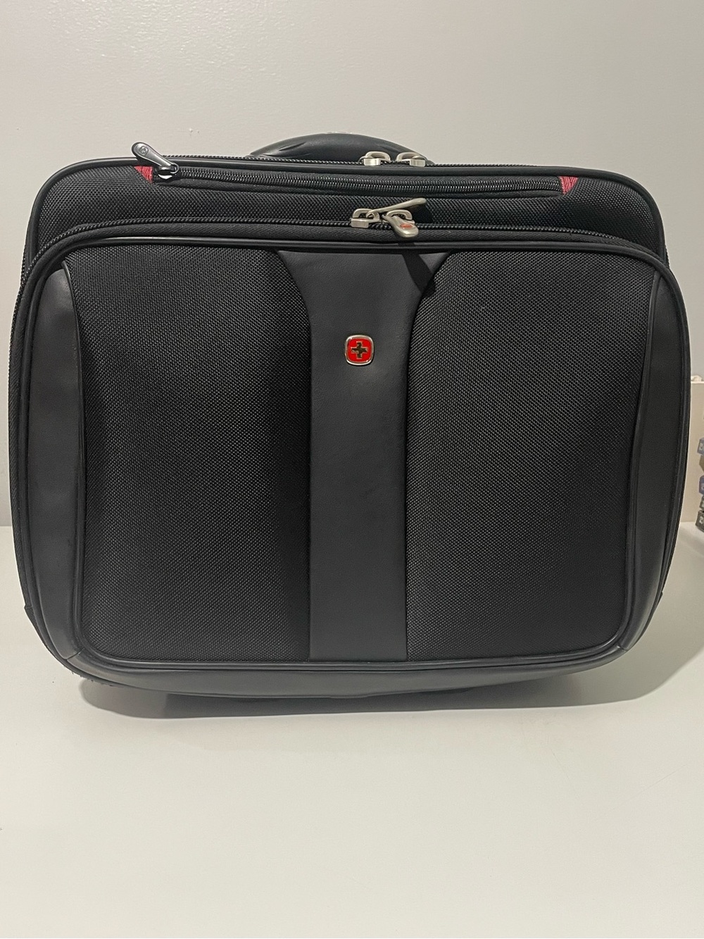 Swiss Gear Wenger Patriot Business Rolling Laptop Briefcase Luggage Carry Bag